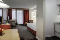 Cartier Place Suite Hotel - Pools