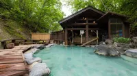 Takamiya Hotel Rurikura Resort - balneario