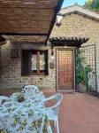 Casa Serafina trilocale con arredi d'arte e parcheggio privato - 2 stelle