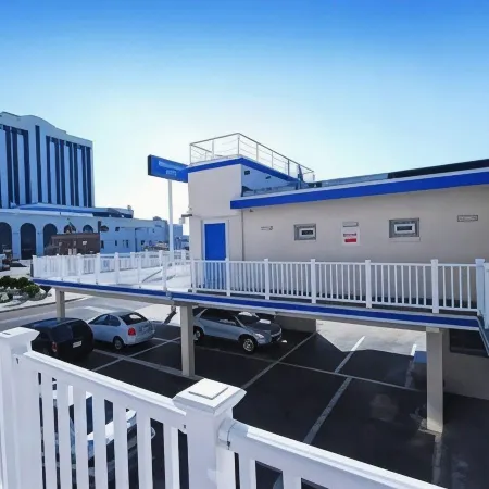 Downbeach Inn
