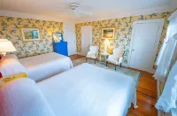 The Colony Hotel - parking