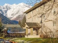 Downtown Girdwood Condo Close to Everything Hotels near Chair 6