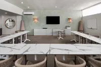 Bali Hotel Adults Only Isla Verde, a Trademark by Wyndham - 3つ星