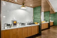 Fairfield Inn & Suites Queensbury Glens Falls/Lake George Area - breakfast