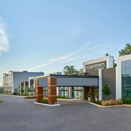 Four Points by Sheraton Point Edward Sarnia