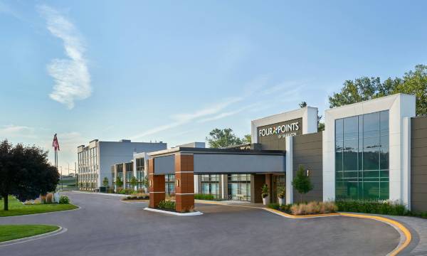 Four Points by Sheraton Point Edward Sarnia