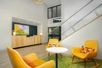 Spark by Hilton Brockville - parking