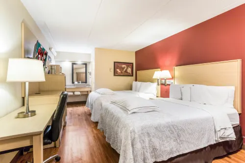 Red Roof Plus+ Nashville North - Goodlettsville - Pet friendly
