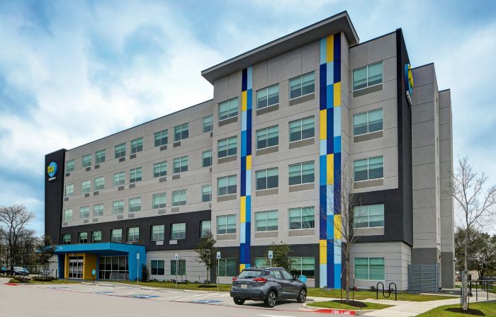 Tru by Hilton Austin Airport