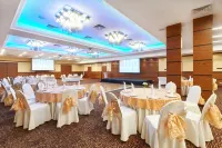 Hotel Hilton Garden Inn Krasnoyarsk - parking
