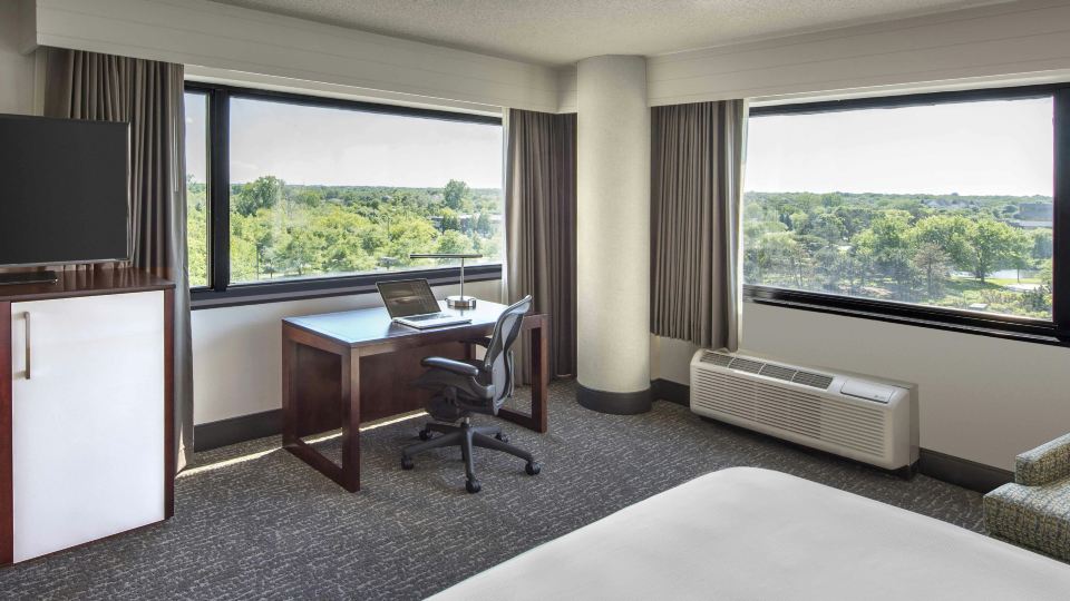 DoubleTree by Hilton Hotel Chicago - Schaumburg