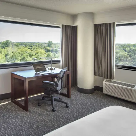 DoubleTree by Hilton Hotel Chicago - Schaumburg