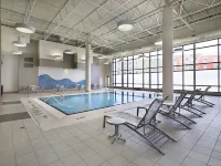 DoubleTree by Hilton West Edmonton - Boutique