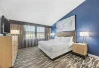 DoubleTree Suites by Hilton Huntsville South - parking