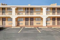 OYO Hotel Elk City OK Route 66 - parking