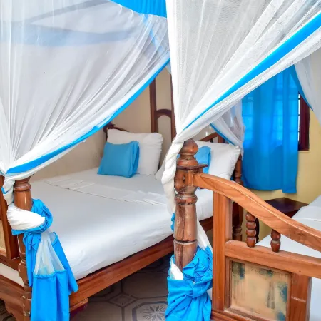 Blue Earth Beach Bungalow