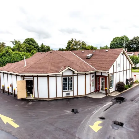 Cedar Lodge Motel