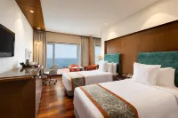 Welcomhotel by ITC Hotels, Devee Grand Bay, Visakhapatnam - bars