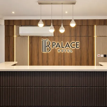 Bruce Palace Hotel