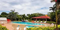 VILLA VICTORIA - Pools