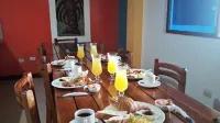 Hostal El Pinzón - Hostels