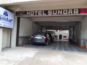 Iroomz Hotel Sundar