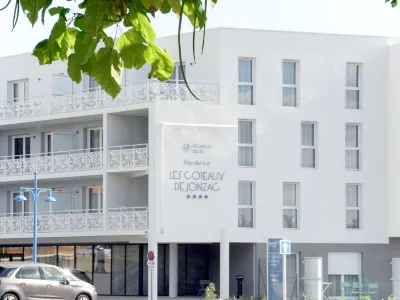 Les Coteaux de Jonzac Hotels in Mirambeau
