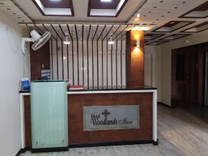 Hotel Woodlands Inn