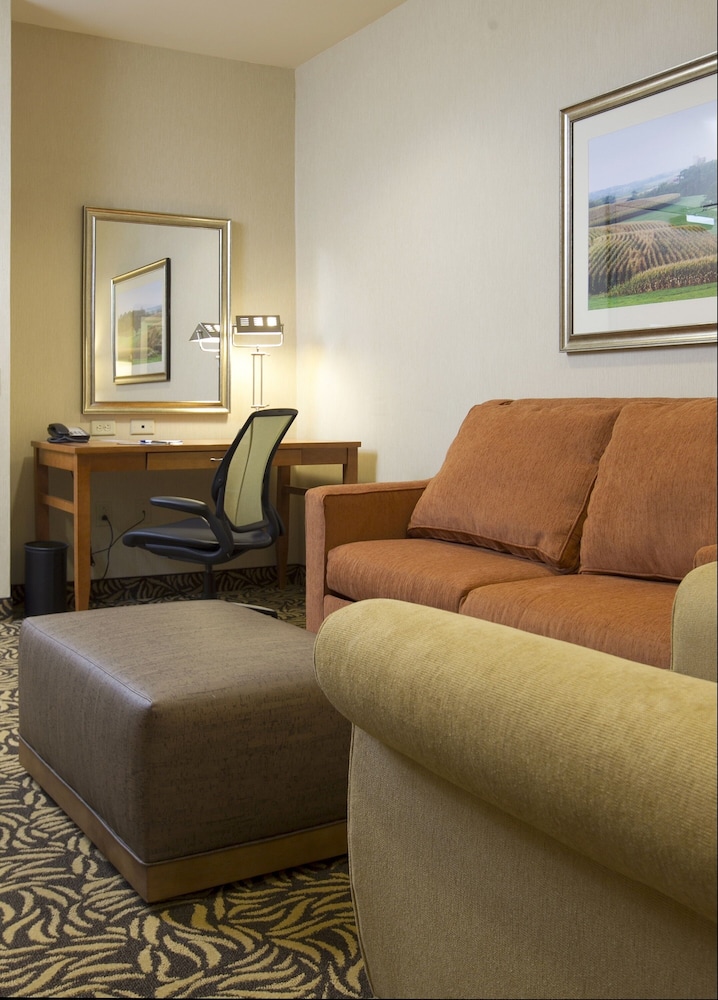 Hilton Garden Inn Cedar Falls Conference Center