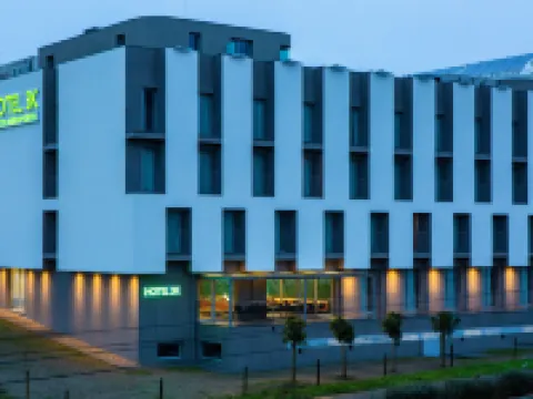 Hotel 3K Porto Aeroporto Hotels in Maia