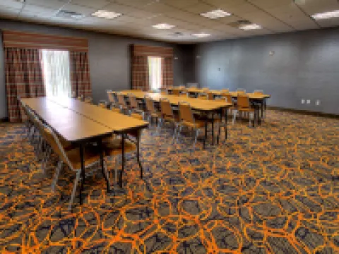 Hampton Inn & Suites Ada Hotels in Ada