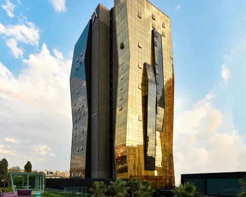 تانغو أرجان باي روتانا إسطنبول Hotels near جادة بغداد