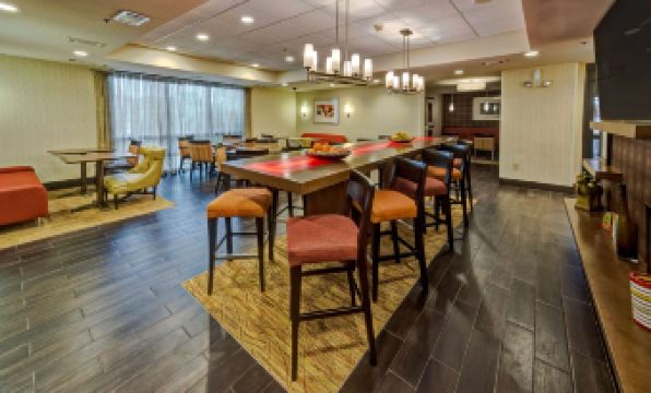 Hampton Inn Houston-Baytown