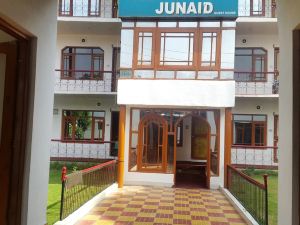 Junaid Guest House