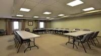 Holiday Inn Express & Suites Defiance