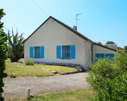 Colibri Hotels in Saint-Germain-sur-Ay
