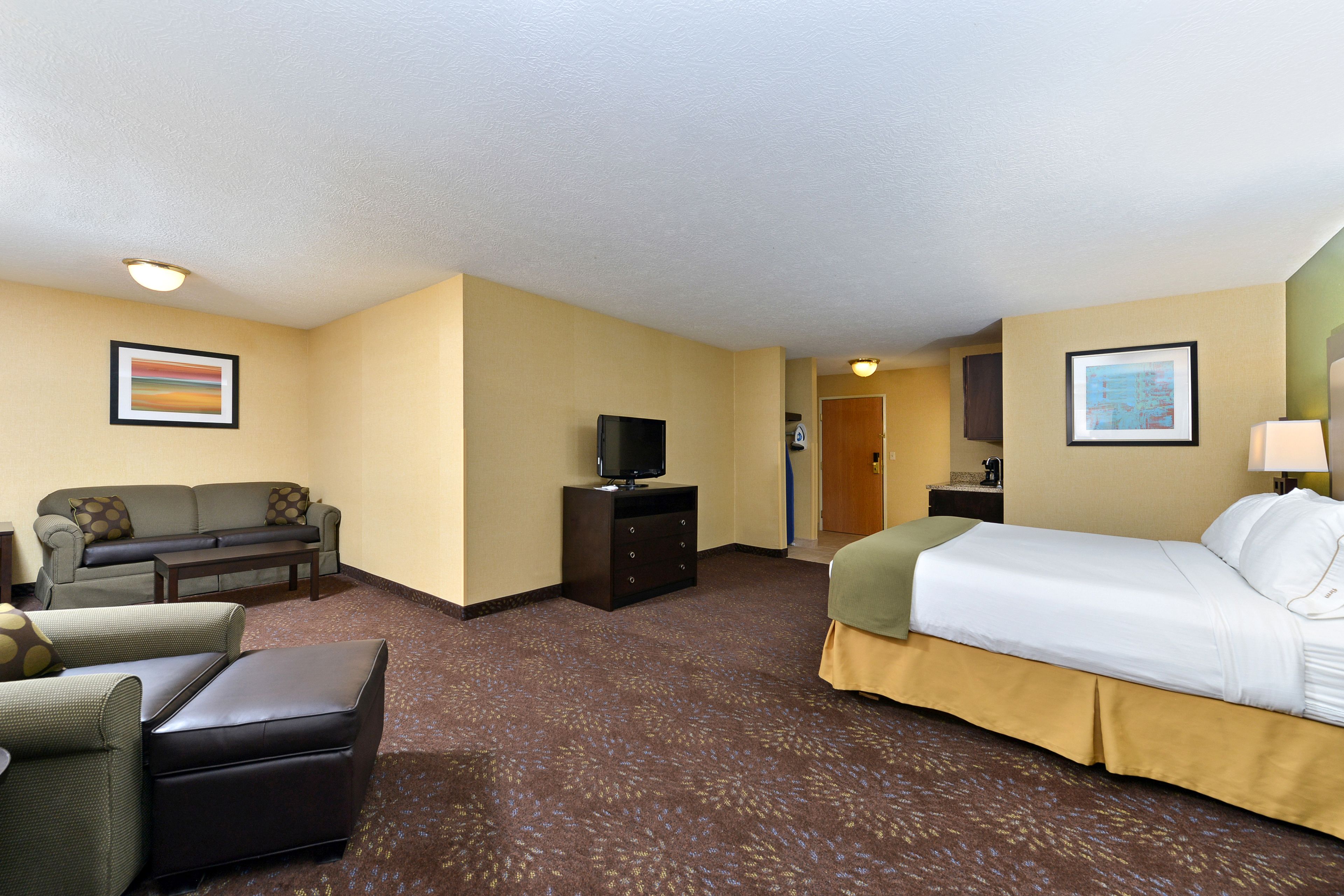 Holiday Inn Express Hotel & Suites Charlotte, an Ihg Hotel