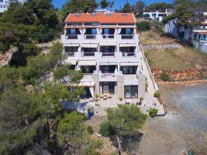 Marilena Apartments