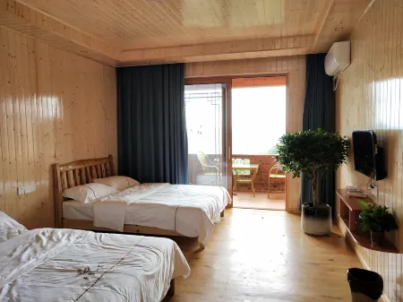 Yunwu Guesthouse Отели рядом с достопримечательностью «Sitting Dragon Gorge Scenic Area»