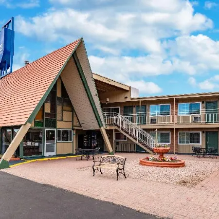 Americas Best Value Inn and Suites Flagstaff