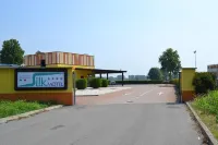 Silk Motel Hotels in Cornegliano Laudense