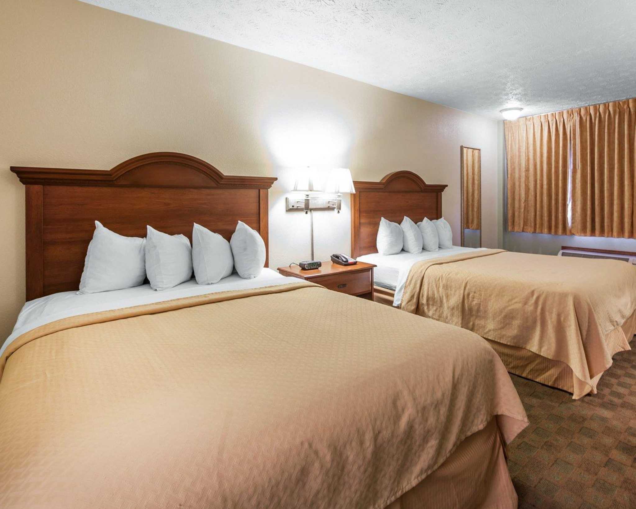 Quality Inn & Suites at Dollywood Lane