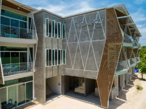 Sairee Hut Resort Koh Tao Отели рядом с достопримечательностью «Sup Tao, Stand Up Paddle Boarding»