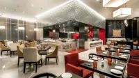 Hyatt Place Gurgaon Udyog Vihar - breakfast