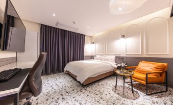 Cheongju Hotel Roxy
