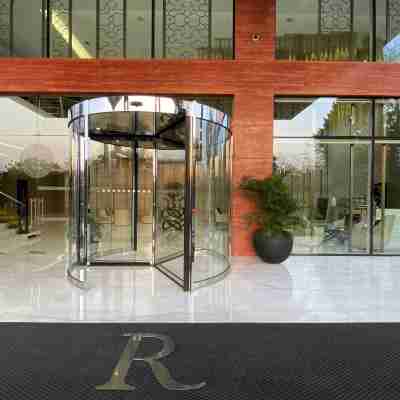 Renaissance Lucknow Hotel Hotel Exterior