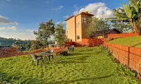 Hotel Raaya Regency