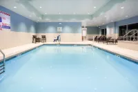 Holiday Inn Express & Suites Ely Hotel di Ely