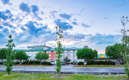 Sandman Hotel & Suites Regina