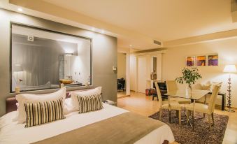 Golden Suites & Spa